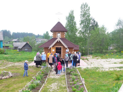 Часовня с купальней  во имя Богоявления Господня.